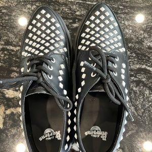 Dr Martens Willis shoes